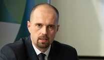 Korupcia v štátnych lesoch: Bývalý obchodný riaditeľ si mal brať 13 percent z faktúry