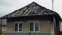 Po búrkach Slováci riešia poškodené strechy. Toto nerobte, hrozí pokuta až 3 000 eur