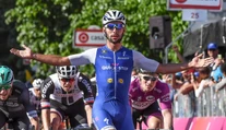 Jungels si udržal ružové tričko aj po piatej etape, v ktorej triumfoval Gaviria