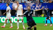 Utrpenie Anglicka pokračuje, najbolestivejšiu ranu v histórii zapríčinil jediný muž. Messiho velebia