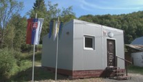 Starosta Príkrej úraduje z unimobunky. Za internetom musí cestovať do Svidníka