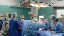 Žena niekoľko dní bojovala s infekciou. To, čo jej lekári našli vo vagíne, nečakal nikto