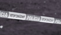 Násilná smrť ženy na južnom Slovensku. Polícia už zadržala podozrivú osobu