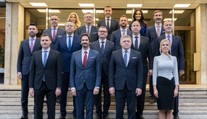 Ficova vláda vymenovala nových štátnych tajomníkov. Doterajších odvolala