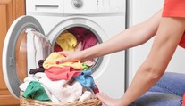 Ako správne prať bielizeň? Odborník prezradil či je nutné mať rôzne pracie prípravky