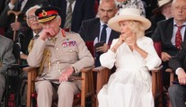 FOTO+VIDEO: Kráľovský pár neudržal kamennú tvár. Slová veterána s rakovinou dohnali Karola III. a Camillu k slzám