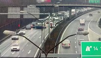 Dopravná nehoda na D1 v Bratislave: Všetky jazdné pruhy sú blokované