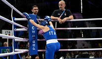 Talianka odchádzala s plačom. OH priniesli duel, ktorý poznačilo kontroverzné rozhodnutie MOV