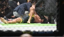Vémolov tréner ostal po rýchlom ukončení zápasu v šoku. Opísal, kde spravil jeho zverenec najväčšiu chybu