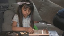 Mexičanka (8) rozpráva ako dospelý intelektuál. Inteligenciou tromfne aj Einsteina