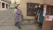 V Prešove nie je zima nikomu. Priamo z ulice si ľudia môžu vziať zachované zimné bundy a kabáty