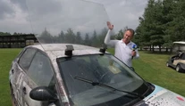 Neraz ich ostreľujú ako na bojisku a ide im aj o život. Zberači golfových loptičiek majú riskantné povolanie