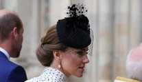 Princezná Kate si pripomenula koniec vojny s ostatnými členmi rodiny. Stavila na dojemný detail