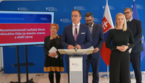 Nezamestnanosť klesla druhý mesiac po sebe. Úrady hlásia historický počet voľných pracovných miest