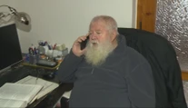 Lekár zo Želiezoviec má už vyše 80 rokov, no chuť pomáhať má stále. Ukázal nám, ako sa udržiava v kondícii