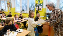 Nové učivo otestujú u prvákov. Výhrady k reforme majú odborári aj učitelia, žiadajú posunutie termínu