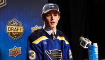 Dalibor Dvorský novú sezónu v NHL neodštartuje. Blues poslali spolu s ním na farmu trinásť hráčov