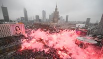 Organizátori očakávajú, že na Pochode nezávislosti vo Varšave sa zúčastní až 300-tisíc ľudí