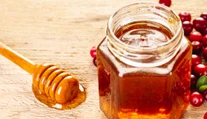 Vzácny „šialený“ med, ktorý navodí eufóriu, ale môže aj zabíjať. Kilogram stojí neuveriteľnú sumu