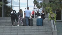 Tisíce študentov v Bratislave zostali bez ubytovania. Pre rekonštrukciu internátov sú odkázaní na drahé nájmy