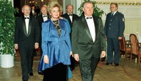 Posledné hodiny strávil so ženou, ktorá stála v jeho tieni, ale obetovala mu celý život