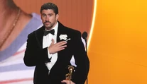 Spevák z Portorika ovládol Grammy. Ocenenie získali aj Lady Gaga či iba osemročná speváčka