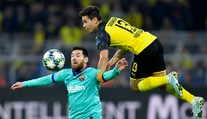 VIDEO-LM: Slavia šokujúco obrala Škriniarovcov o bod, v šlágri v Dortmunde gól nepadol