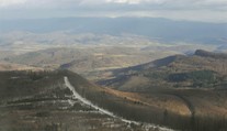 Policajti vraj pomáhali na slovensko-ukrajinskej hranici prevádzačom