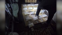 Veľký drogový úlovok na Záhorí. Dodávku s 50 kilami pervitínu šoféroval známy MMA zápasník