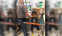 Krásne gesto policajta. Slobodnej matke dal najskôr pokutu, potom sa zachoval ako samaritán