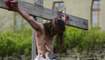 Kresťania slávia zmŕtvychvstanie Ježiša Krista. Udalosť, ktorá vyvoláva polemiku už stovky rokov
