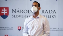 Herák, ktorého obviňujú zo sexuálneho zneužívania, je naďalej zamestnancom OĽaNO
