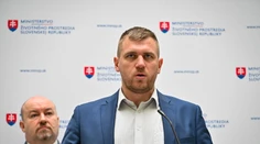 SNS predkladá novelu o ochrane prírody. Umožnila by napríklad jazdiť Filipovi Kuffovi na štvorkolke po národných parkoch