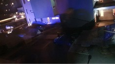 Pri víchrici odletela v Senici strecha z bytového domu, zranilo sa 10-mesačné dieťa