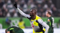 Bundesliga: Vavrov Wolfsburg podľahol favoritovi a je tesne nad pásmom zostupu. Dortmund natiahol sériu