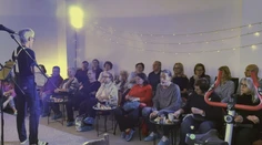 Obyčajná bytovka skrýva netradičný zážitok. Divadlo v paneláku si získava čoraz viac návštevníkov
