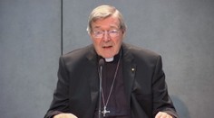 Poplach vo Vatikáne. Jedného z najbližších spolupracovníkov pápeža obvinili z pedofílie