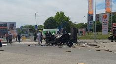 FOTO: Ľudia vybehli v poslednej chvíli. Na strednom Slovensku explodoval stánok s langošmi
