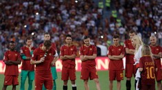 VIDEO: Legendárny Totti niesol rozlúčku s Rímom ťažko. Zostal by ďalších 25 rokov