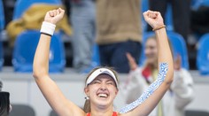 Fantastický úspech našich tenistiek na Pohári BJK, po tuhom boji vyradili USA. Turnaj ohrozuje počasie