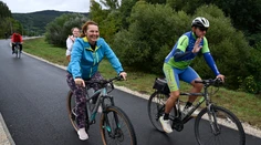 Nové pravidlá pre vodičov a cyklistov platia už dva roky. Vyskúšali sme si na vlastnej koži, či sa dodržiavajú