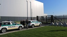 Polícia skončila prehľadávanie nitrianskeho Jaguaru, bombu nenašli