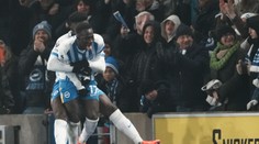 Chelsea nestačila na Brighton a ani raz neskórovala. Dvojgólový hrdina Minteh zariadil pohodlný triumf