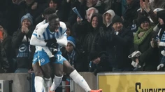 Chelsea nestačila na Brighton a ani raz neskórovala. Dvojgólový hrdina Minteh zariadil pohodlný triumf