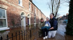 Británia: Víchrica Desmond má už prvé obete