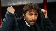 Antonio Conte už nie je trénerom Chelsea, nahradiť ho má ďalší Talian