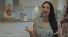 Módna návrhárka vyrába špeciálne torty, jej zákazníkmi sú šejkovia aj celebrity