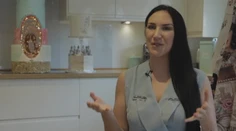Módna návrhárka vyrába špeciálne torty, jej zákazníkmi sú šejkovia aj celebrity