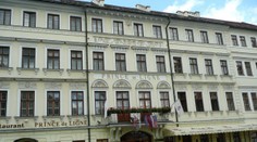 Porušili, čo sa dalo: Významní českí funkcionári sa zúčastnili na nočnej párty v teplickom hoteli