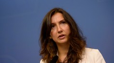 Politická kultúra ako má byť. Ministerku chytili opitú pri šoférovaní, rezignovala